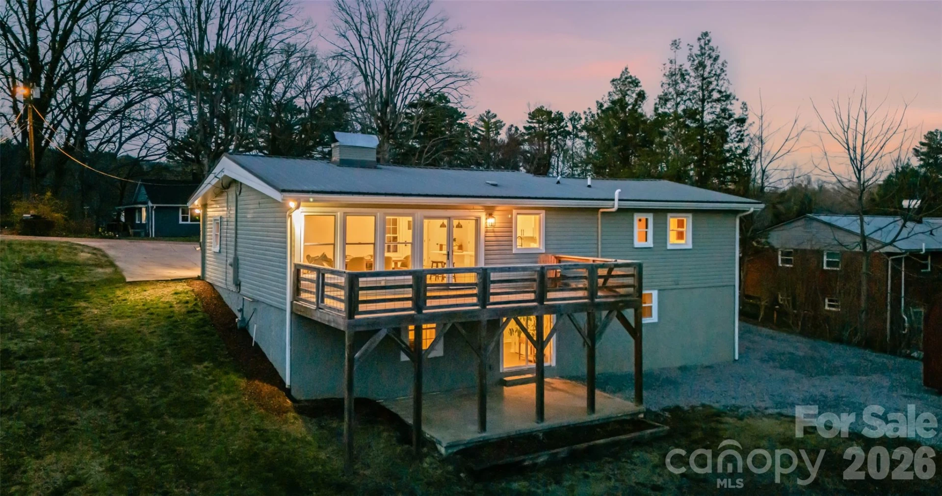 338 Hawthorne Drive - Photo 35