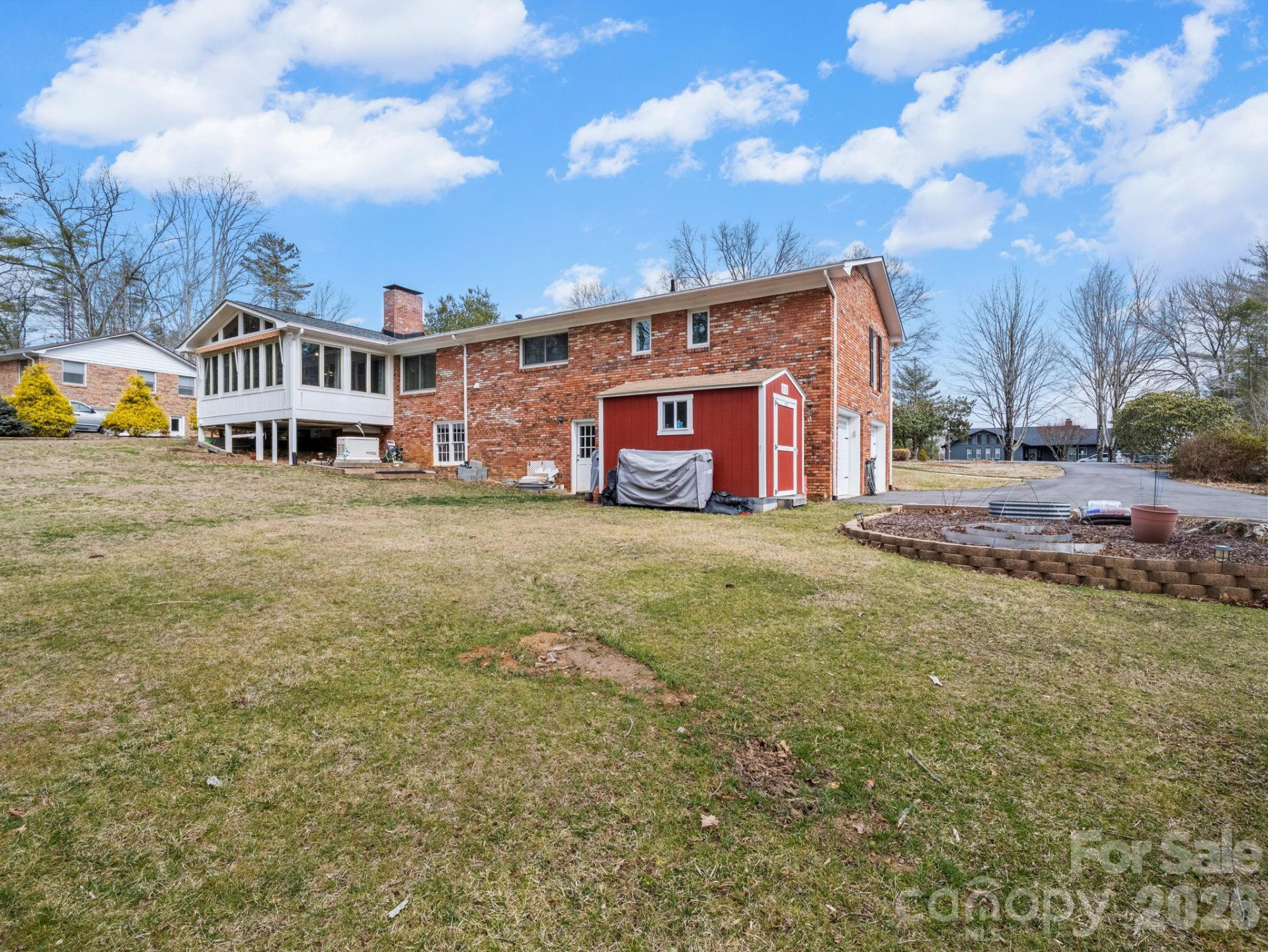111 Hudson Drive - Photo 12