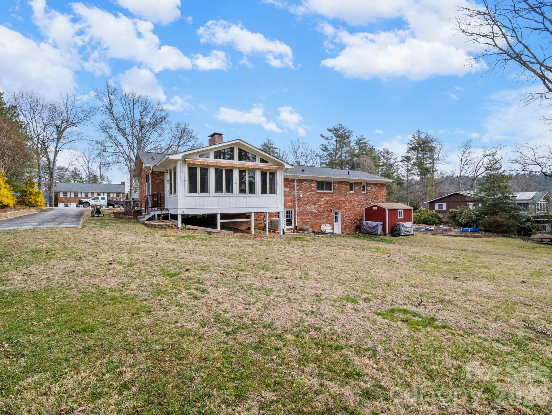 111 Hudson Drive - Photo 9