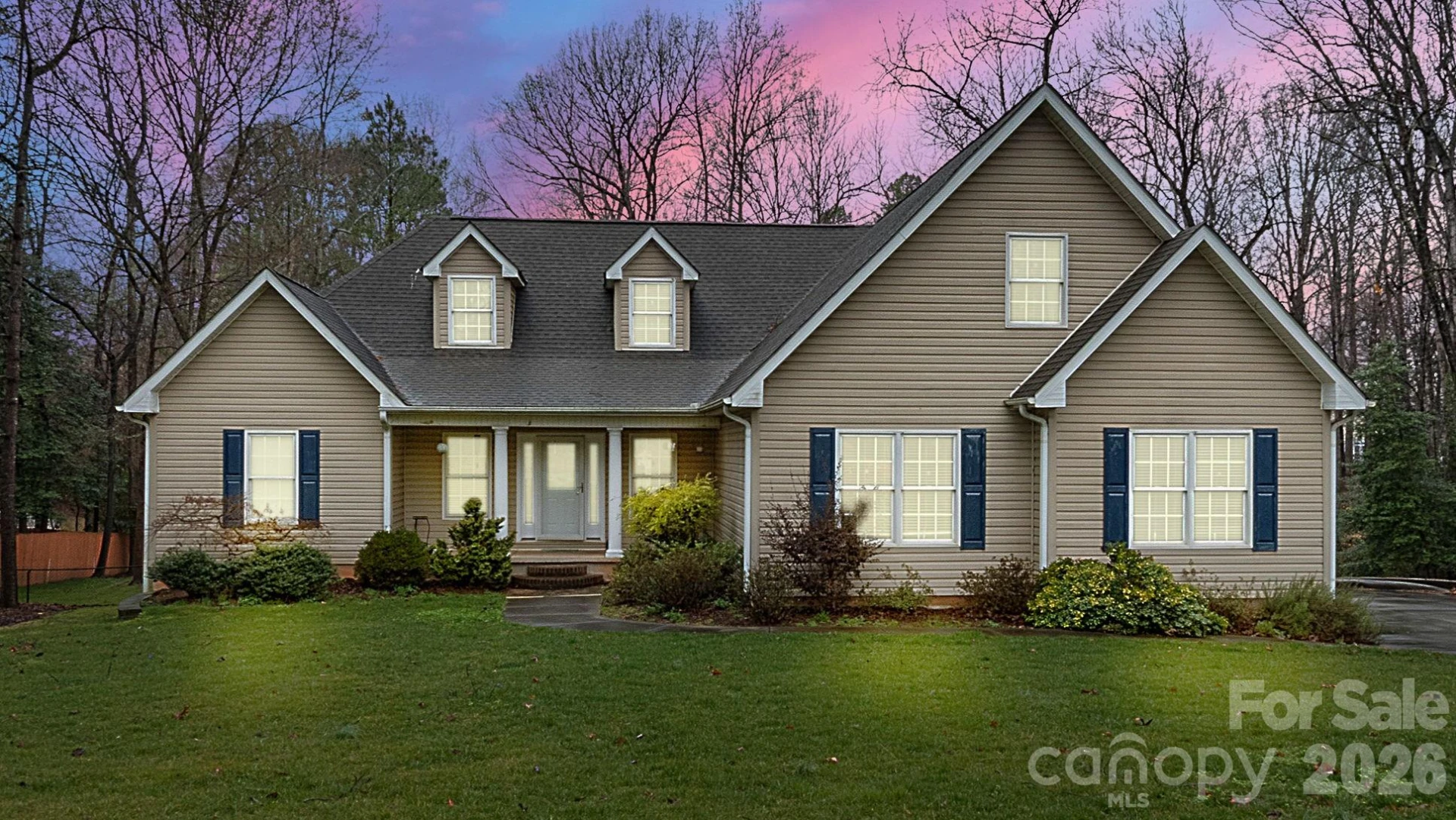 2853 Wimbledon Drive - Photo 3