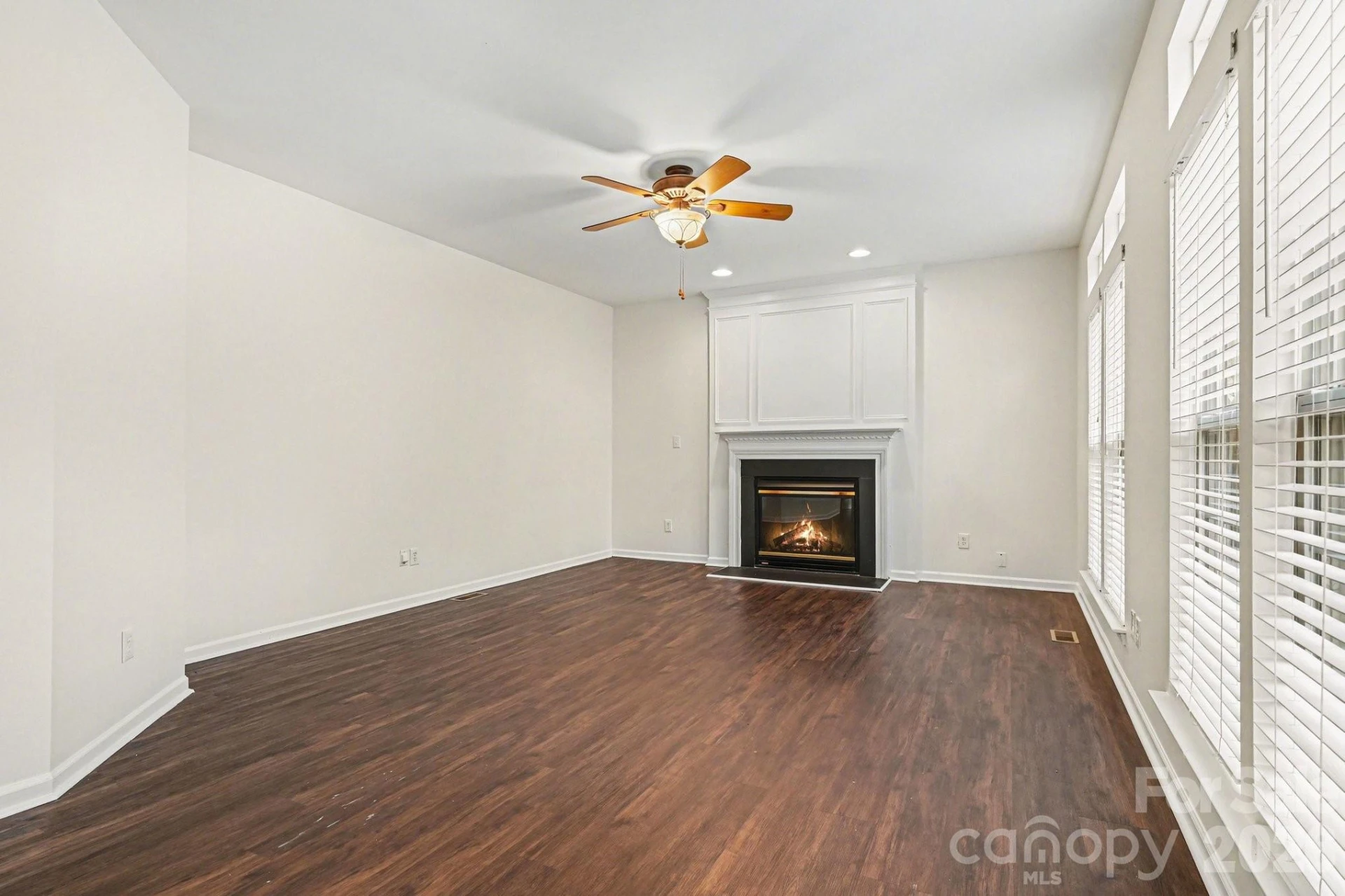 3007 Linstead Drive - Photo 14