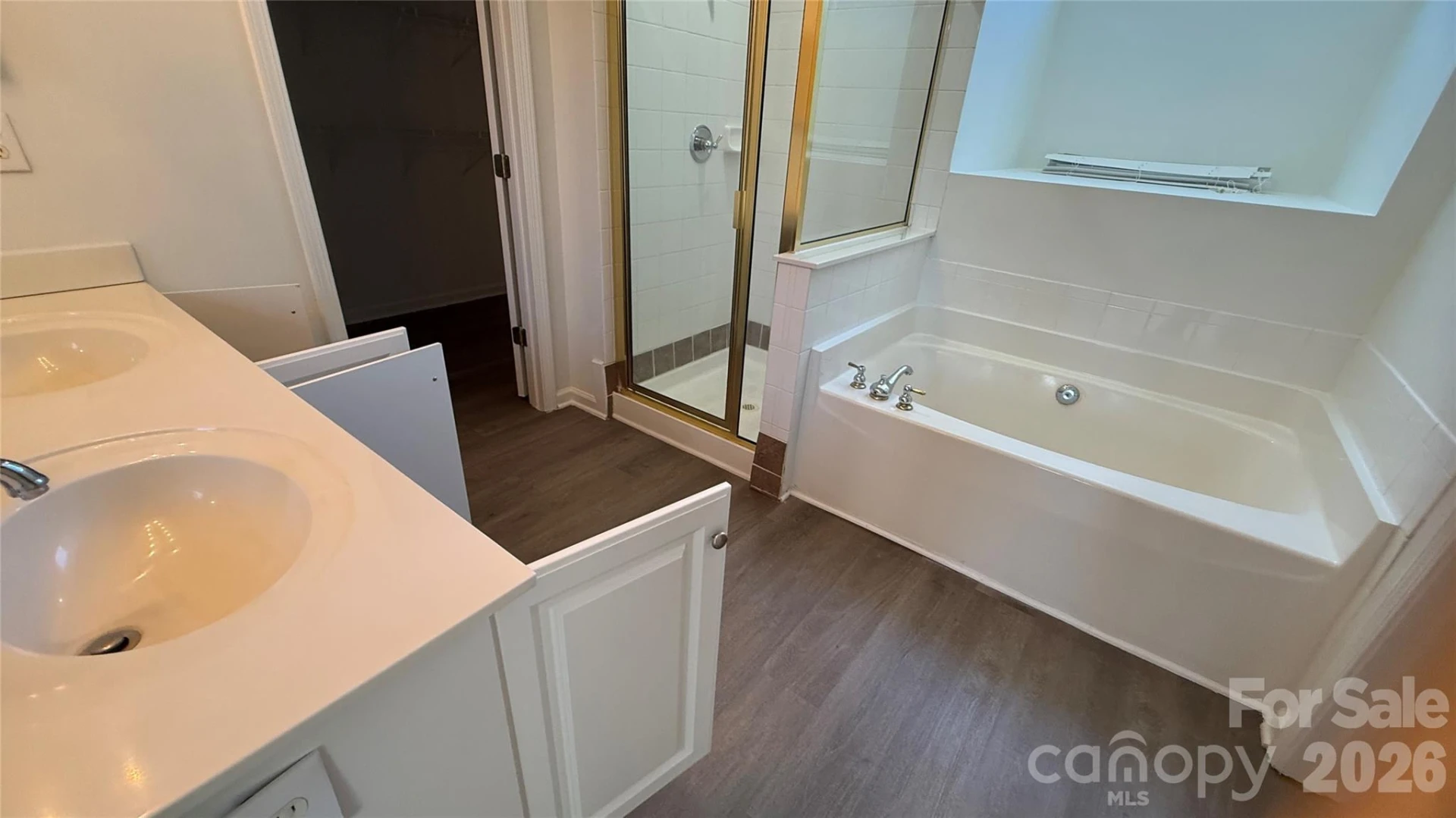 6832 Brachnell View Drive - Photo 4