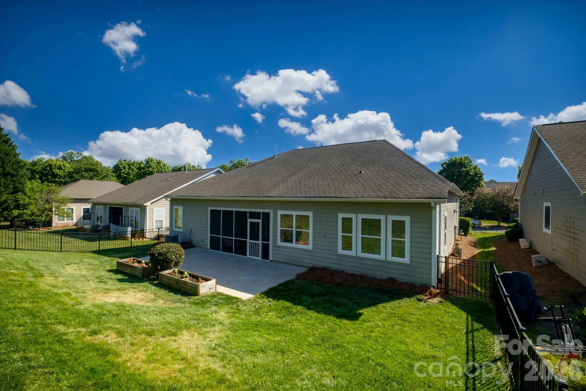 8720 Artesa Mill Lane - Photo 33