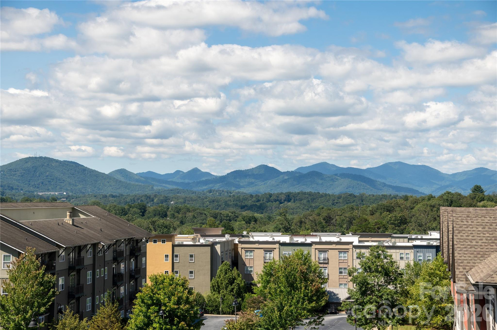 301 Ava Lane - Photo 2