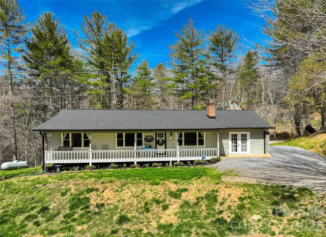101 Hunters Ridge Road