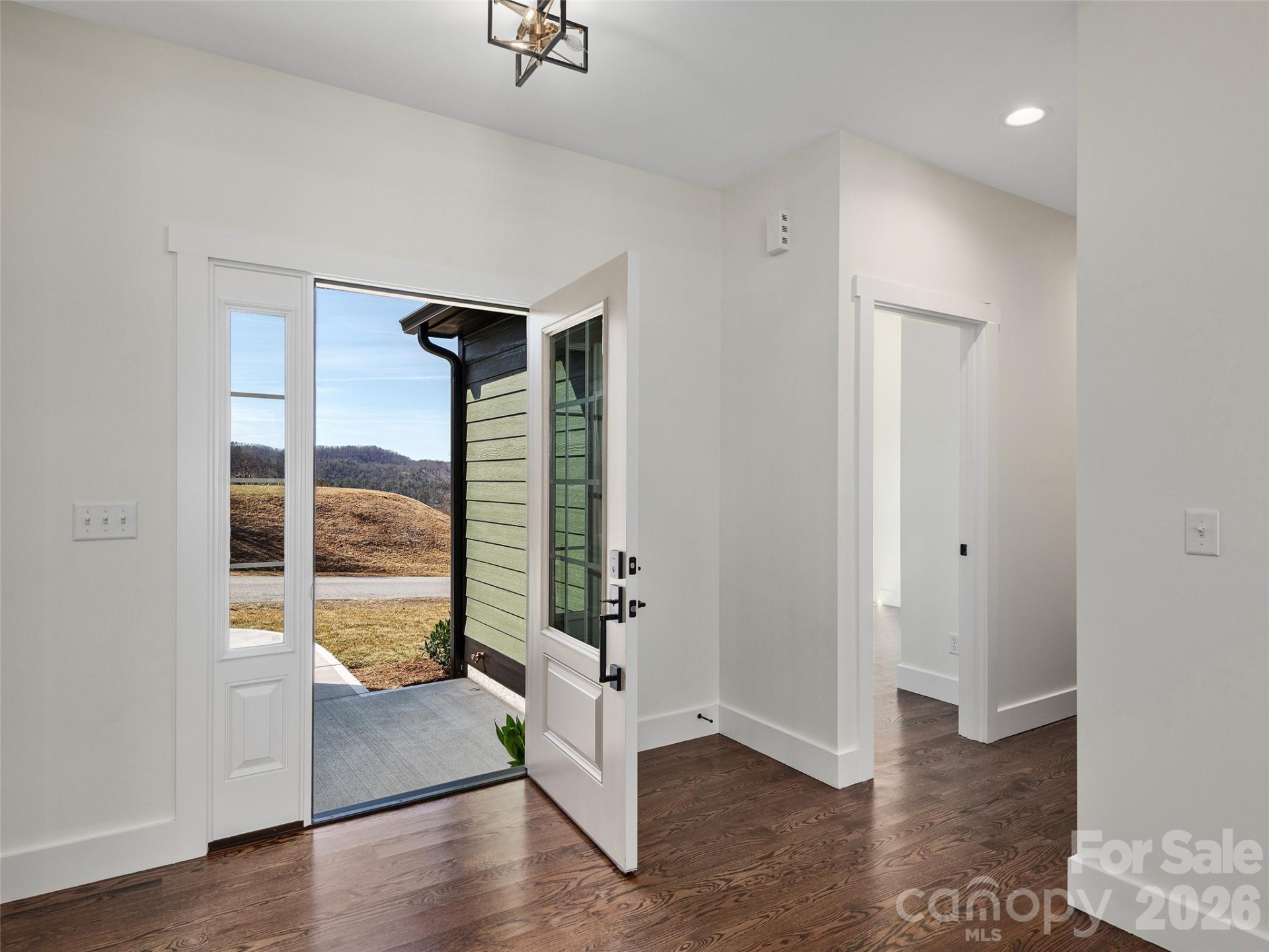 399 Crystal Heights Drive - Photo 4