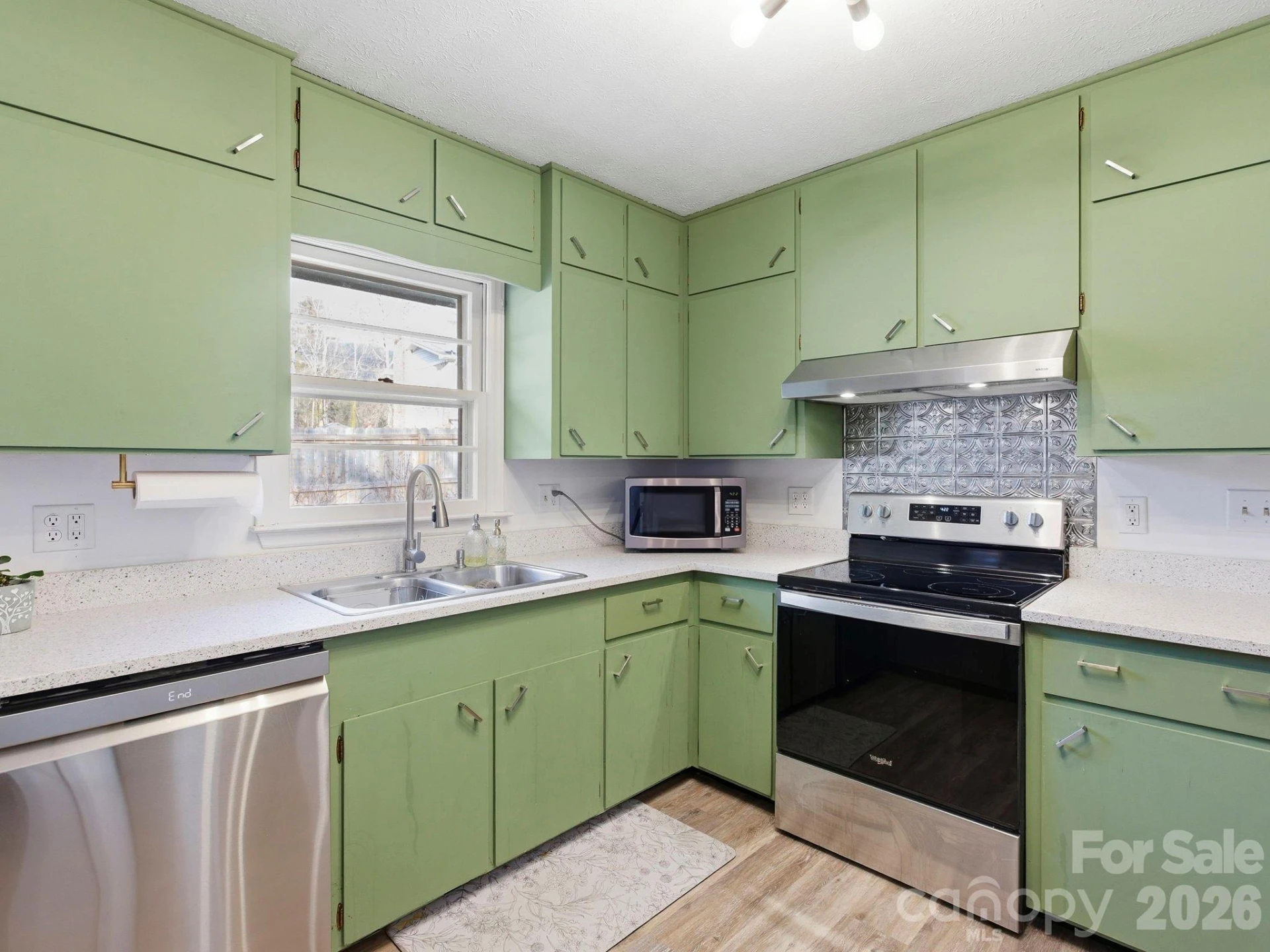 203 Moody Street - Photo 20