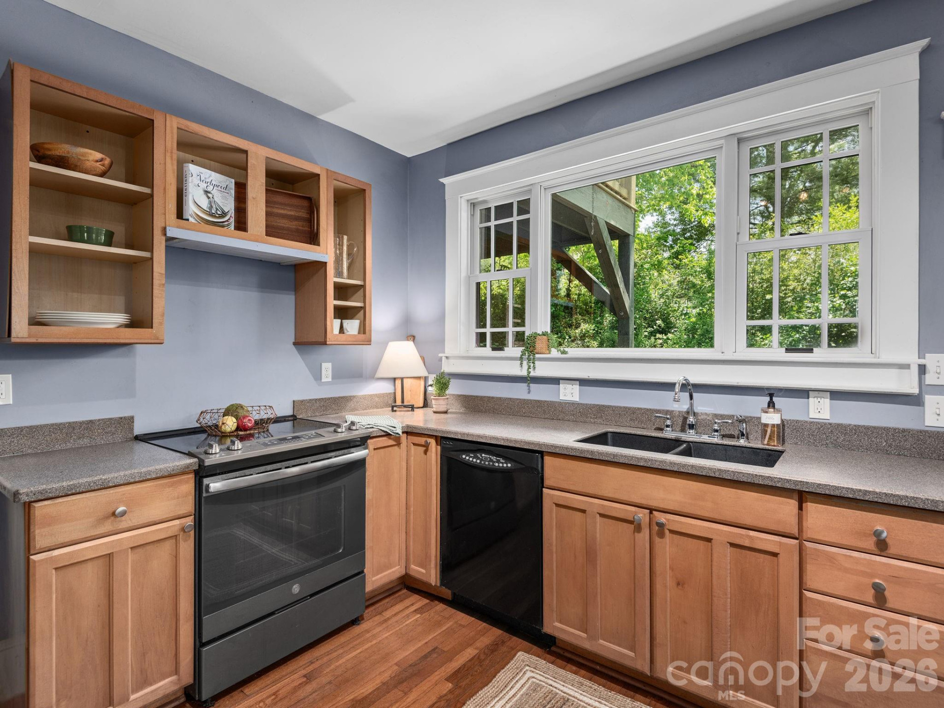 15 Hillside Street - Photo 14