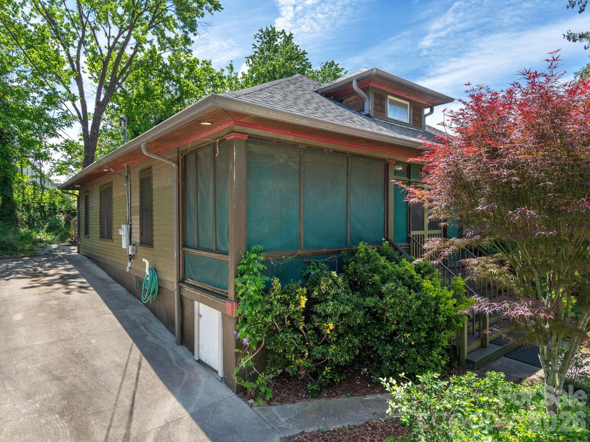 15 Hillside Street - Photo 28