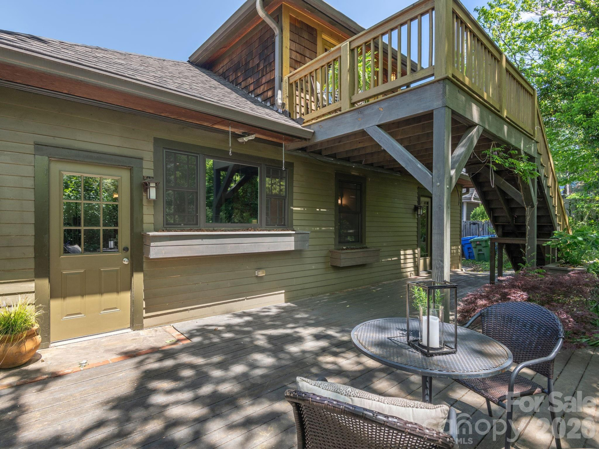 15 Hillside Street - Photo 4