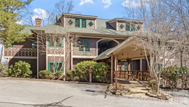 61 Creekside Way