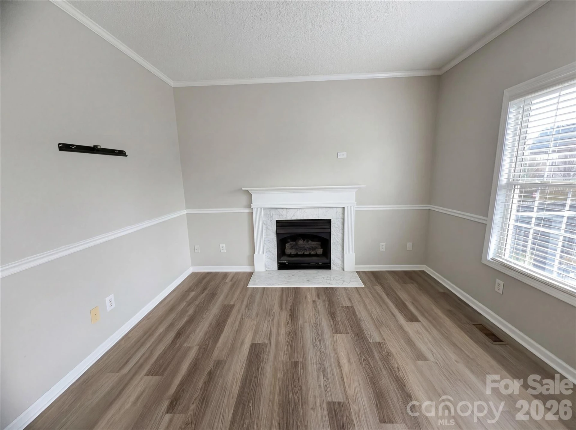 368 Holstein Drive - Photo 3