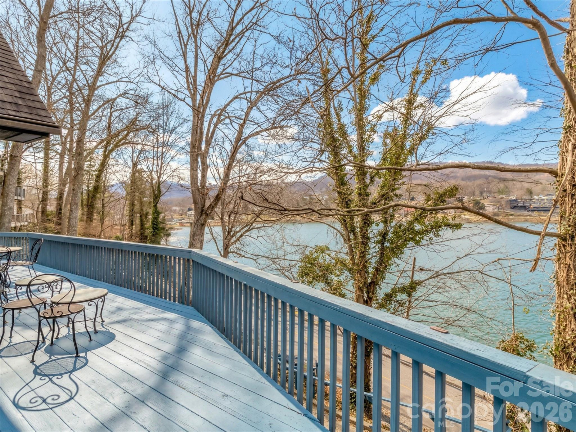 2445 Lakeshore Drive - Photo 32