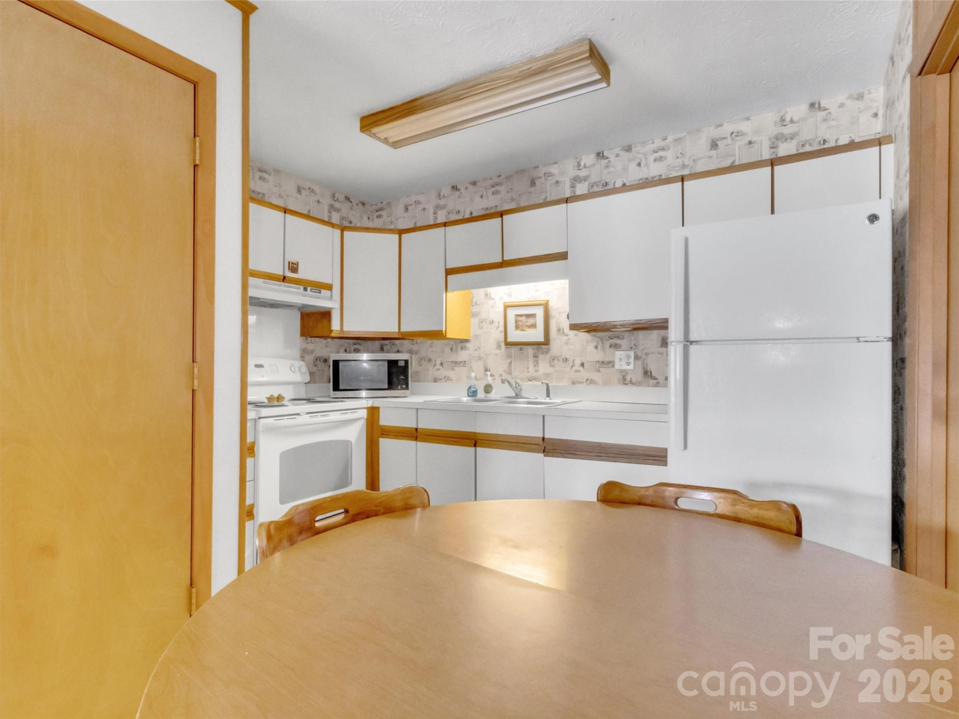 2445 Lakeshore Drive - Photo 39