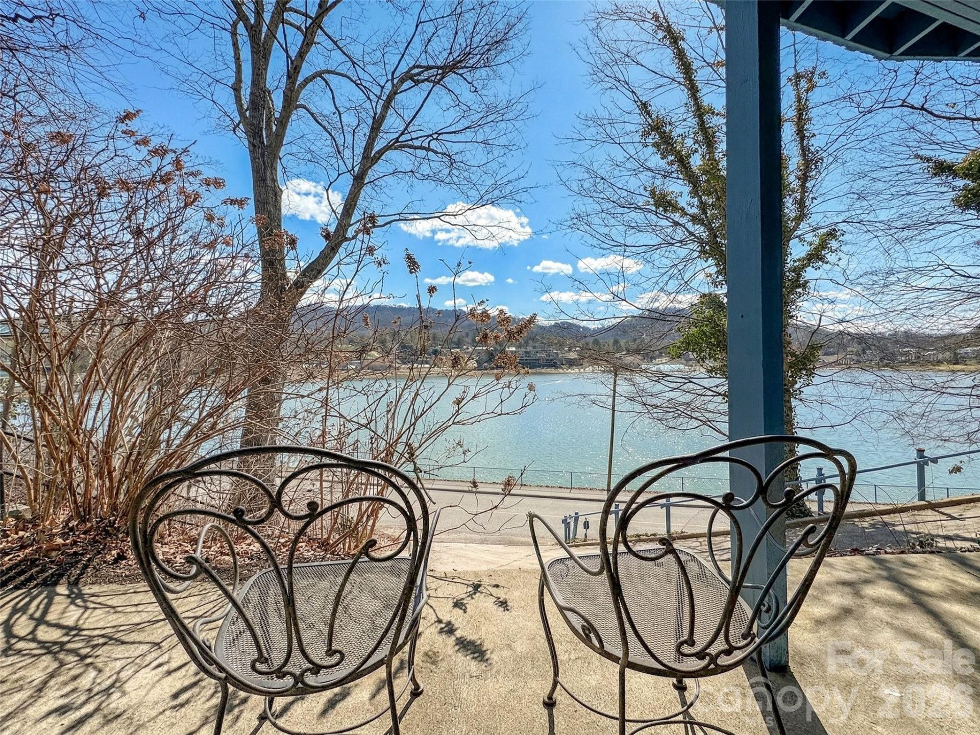 2445 Lakeshore Drive - Photo 45