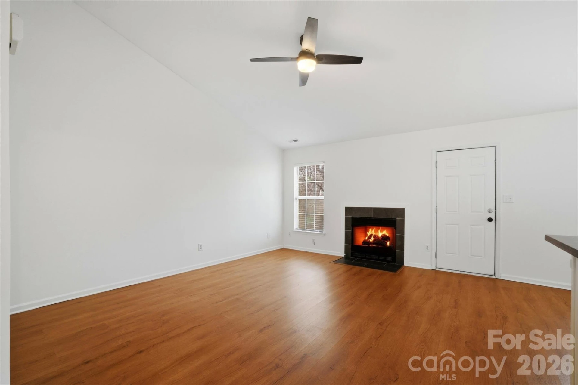 4109 Parkdale Drive - Photo 2