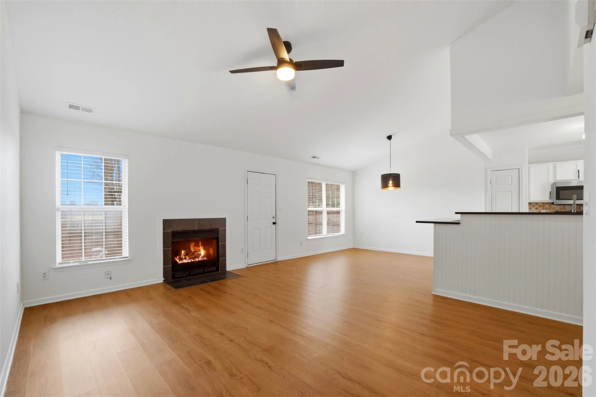 4109 Parkdale Drive - Photo 3