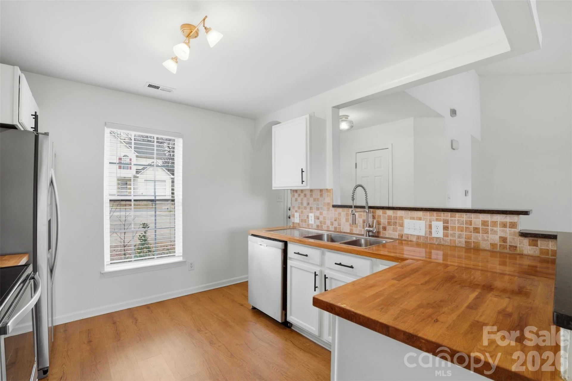 4109 Parkdale Drive - Photo 5