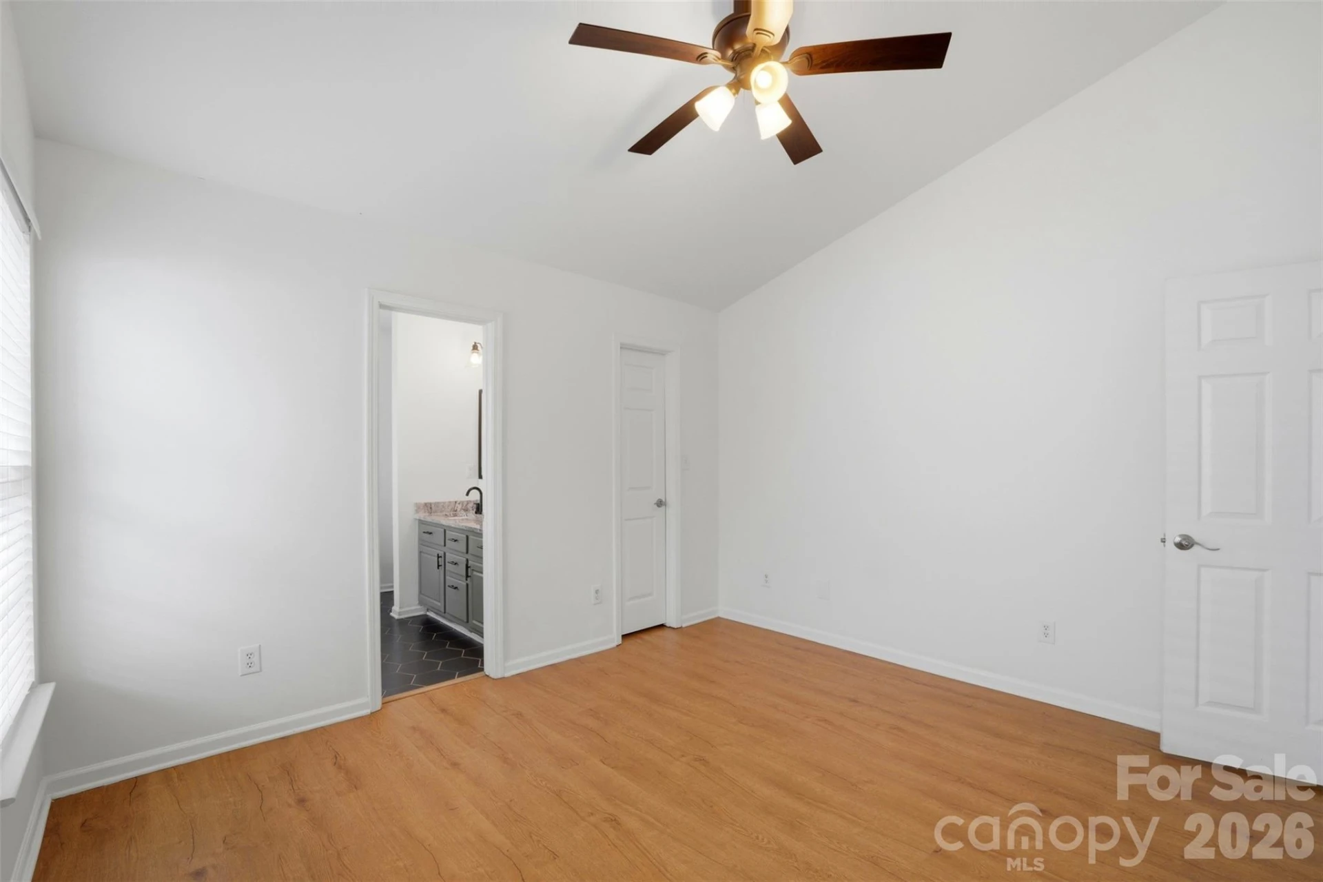 4109 Parkdale Drive - Photo 10