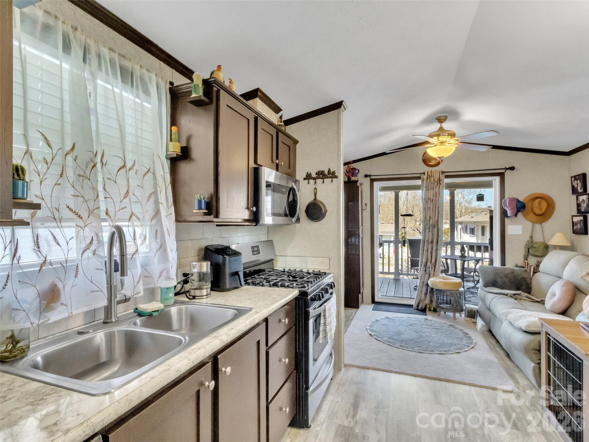 225 Pike Point - Photo 14