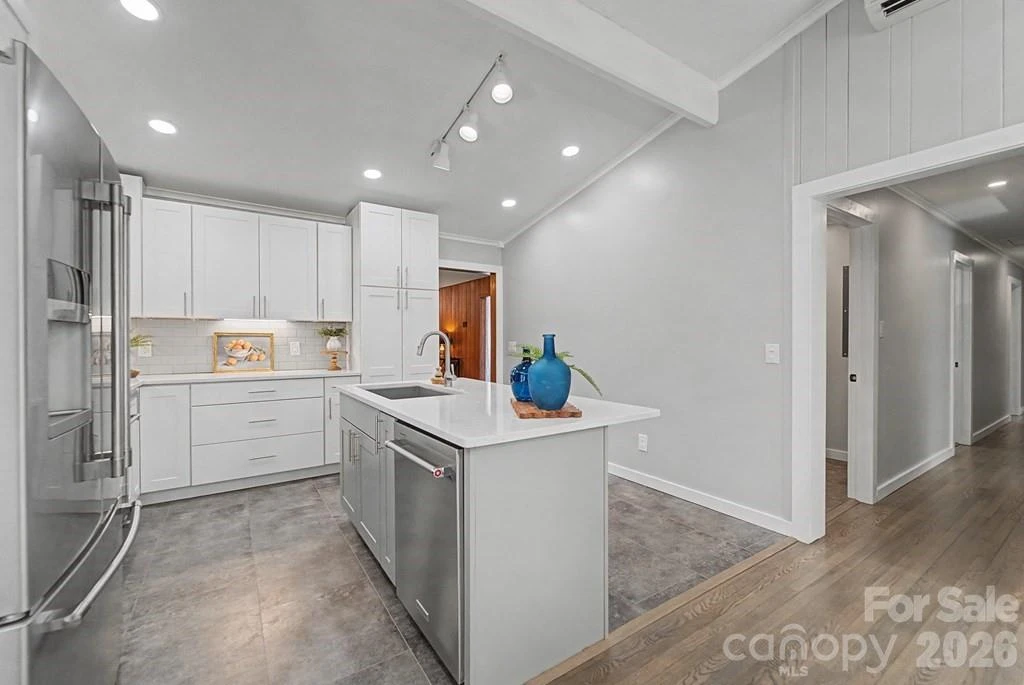 240 North Country Club Drive - Photo 13