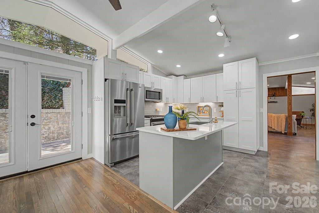 240 North Country Club Drive - Photo 14