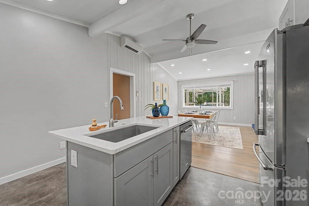 240 North Country Club Drive - Photo 15
