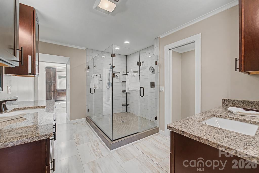 240 North Country Club Drive - Photo 28