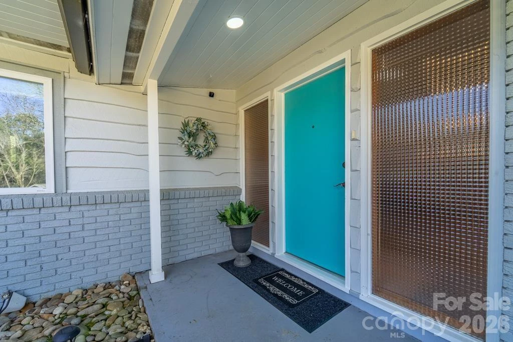 240 North Country Club Drive - Photo 4