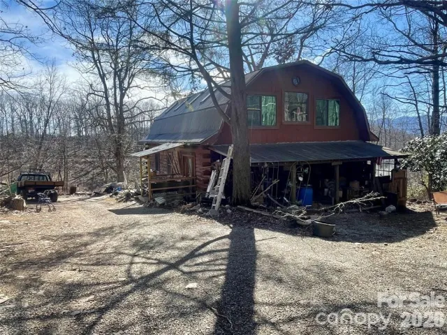 705 Doc Howell Road