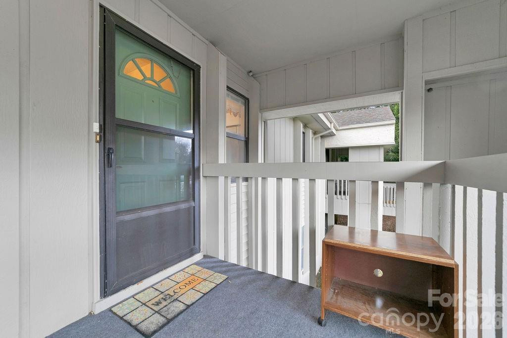 1904 Abbey Circle - Photo 4