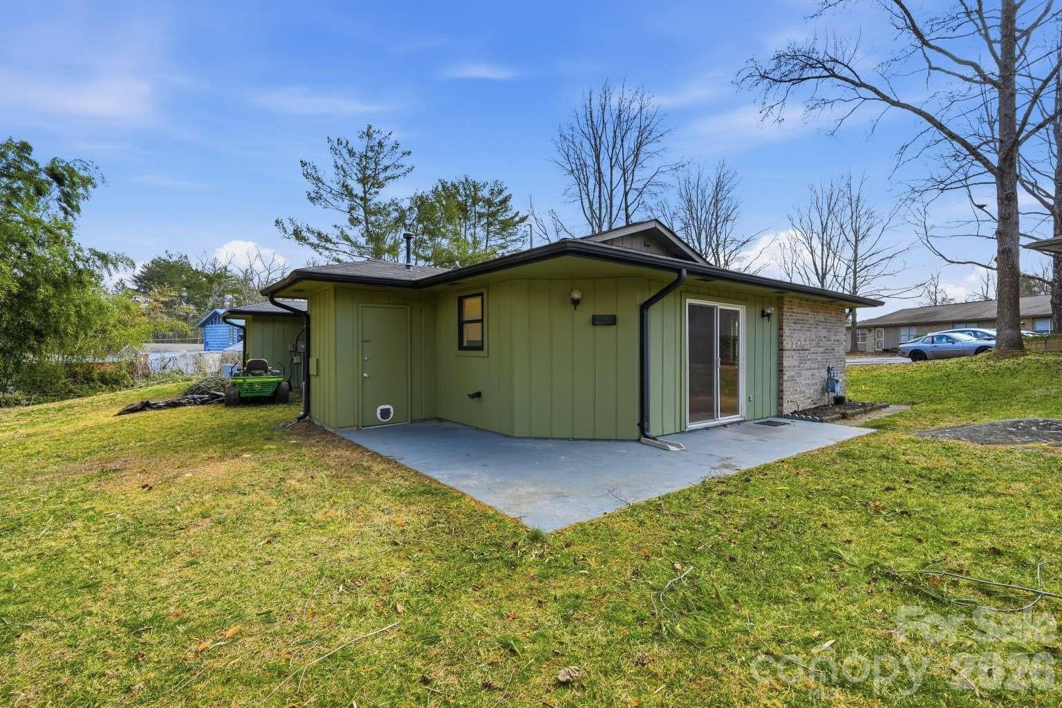 714 Farmington Circle - Photo 3