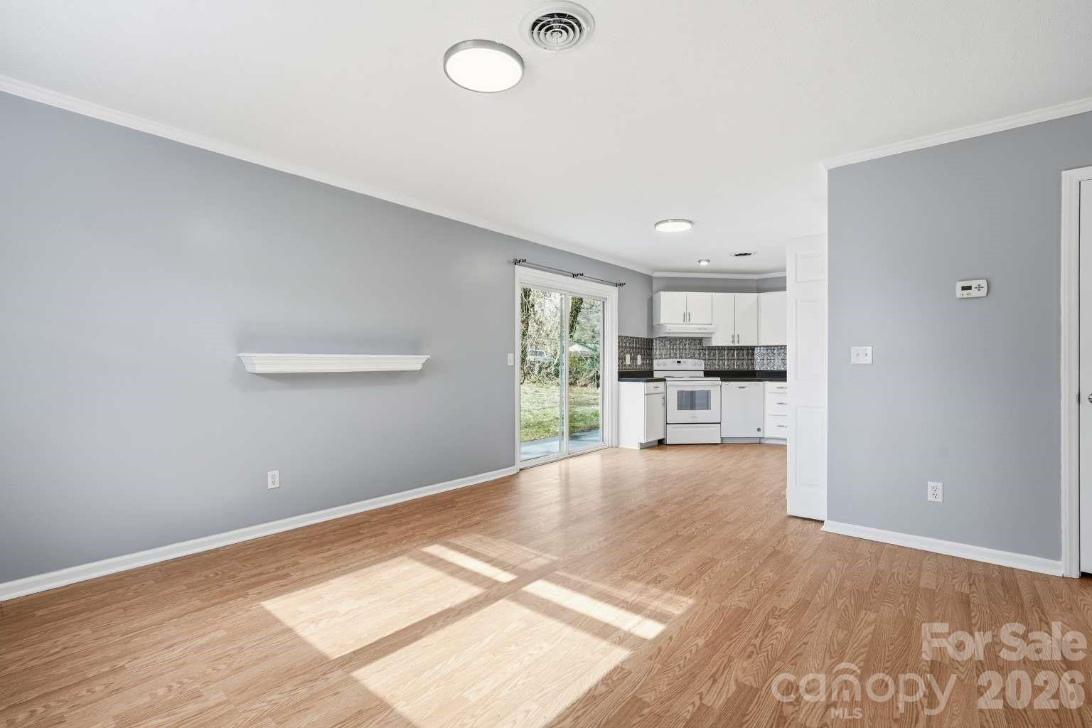 714 Farmington Circle - Photo 5