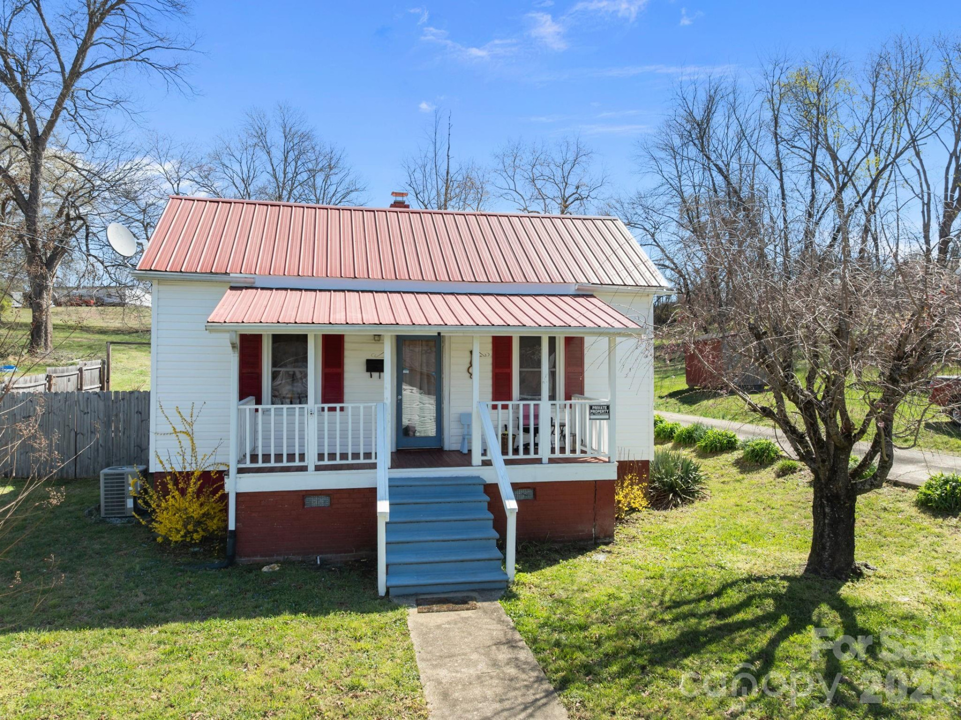 264 Church Street - Photo 2