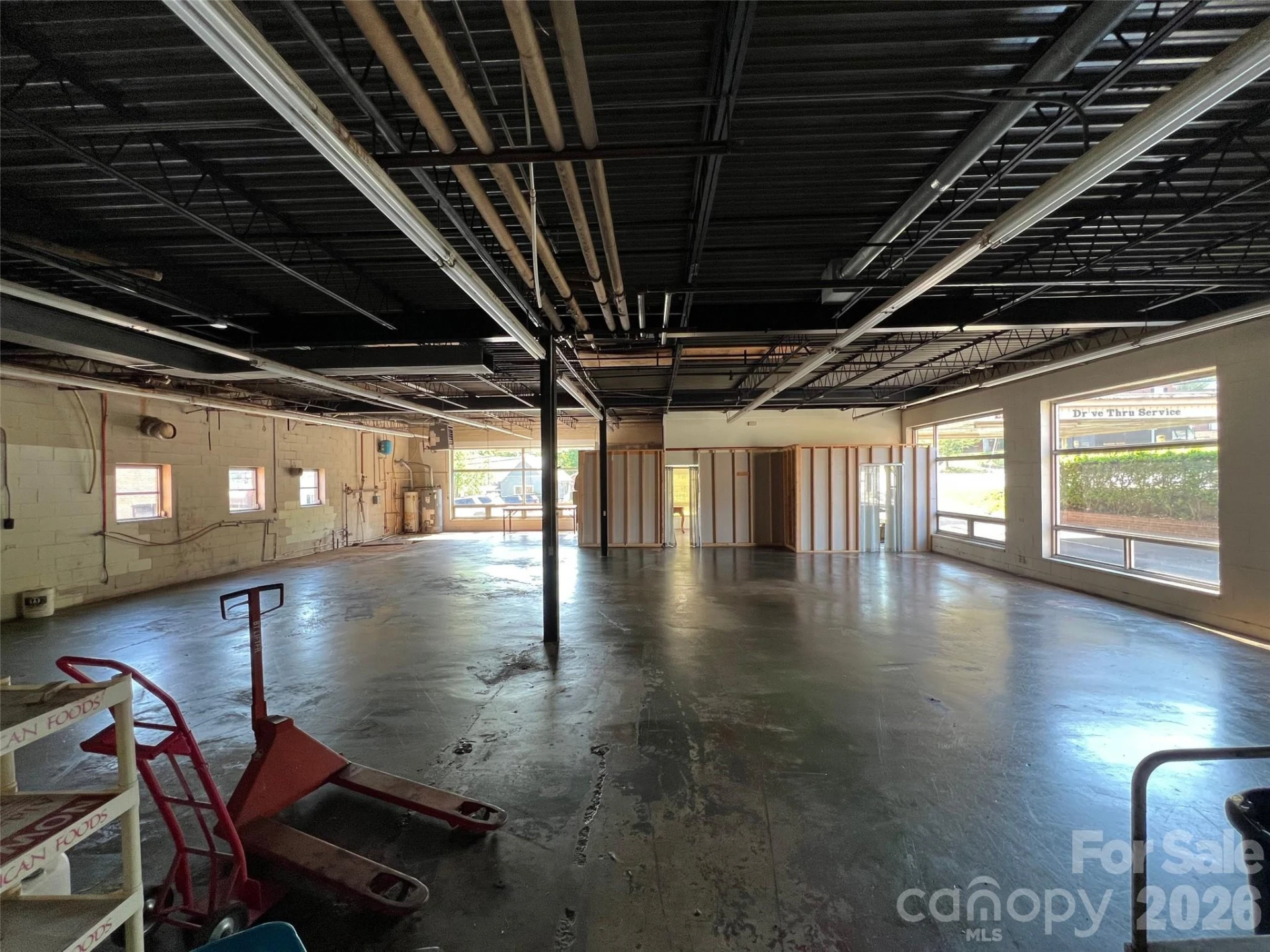 166 Logan Street - Photo 4