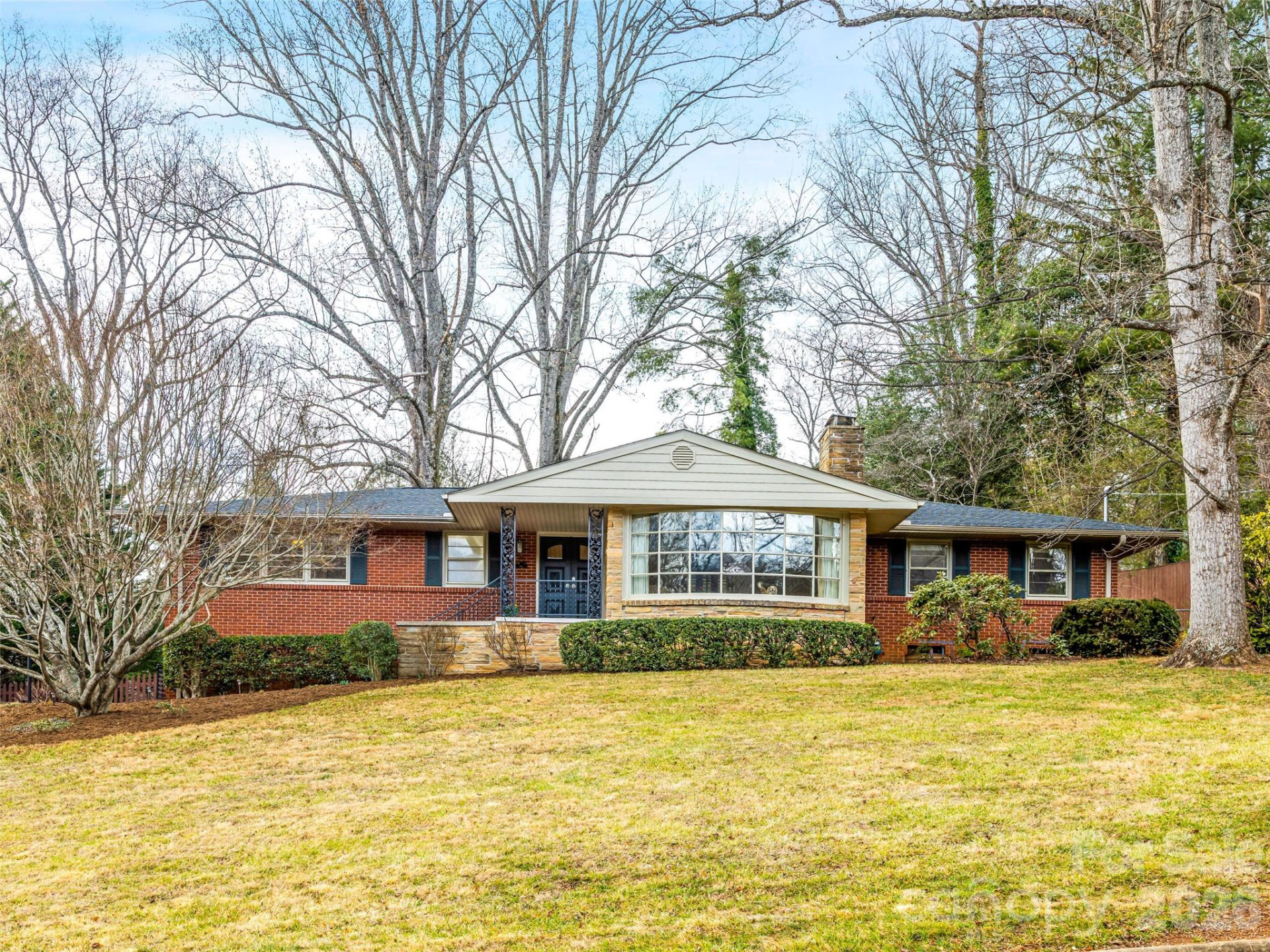8 Oak Forest Drive