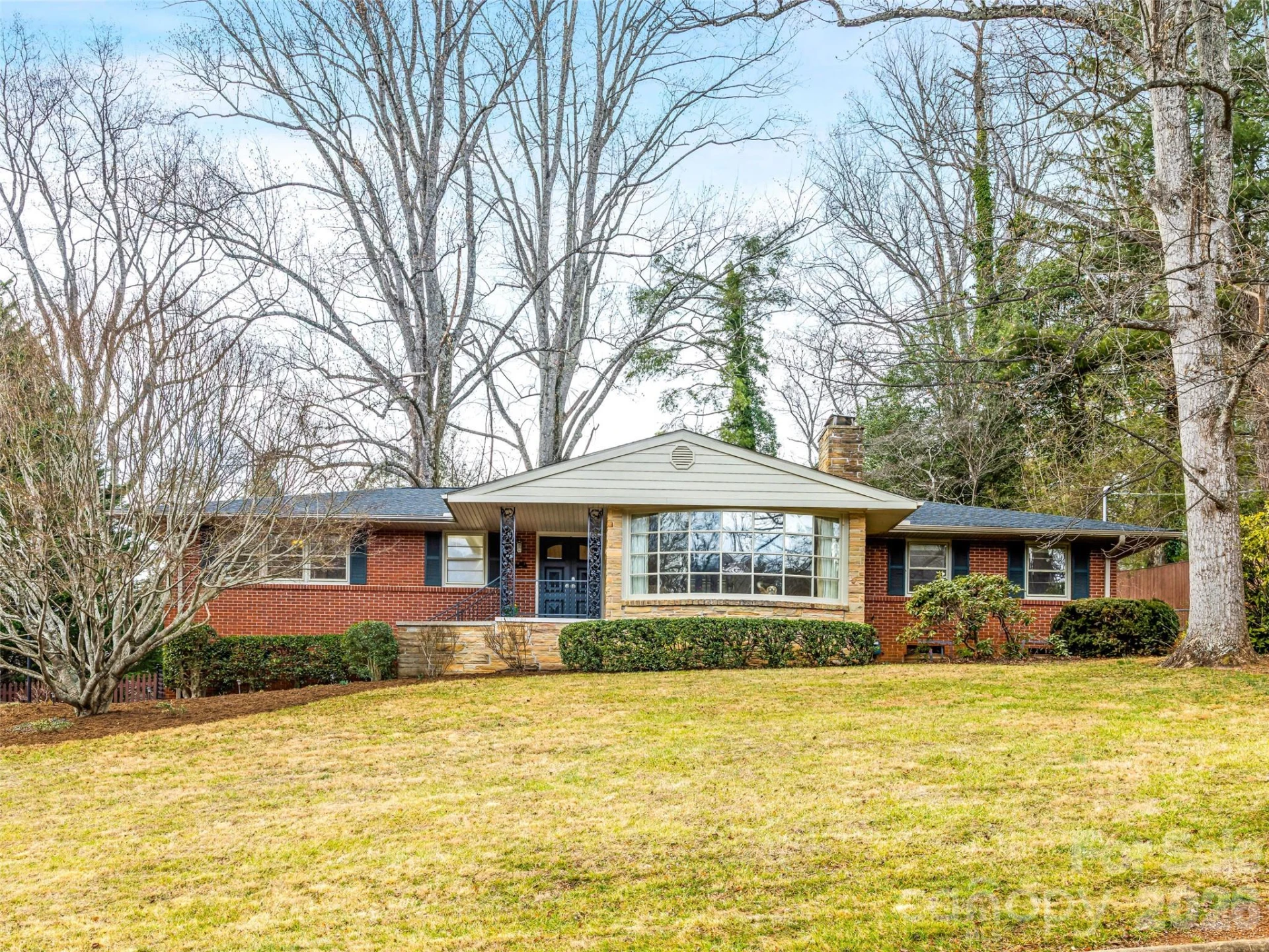 8 Oak Forest Drive