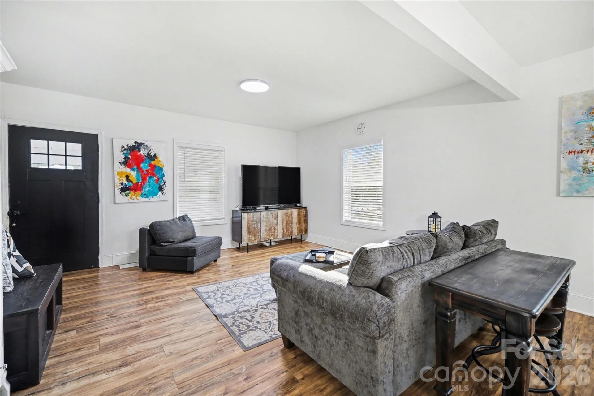918 8th Street - Photo 2