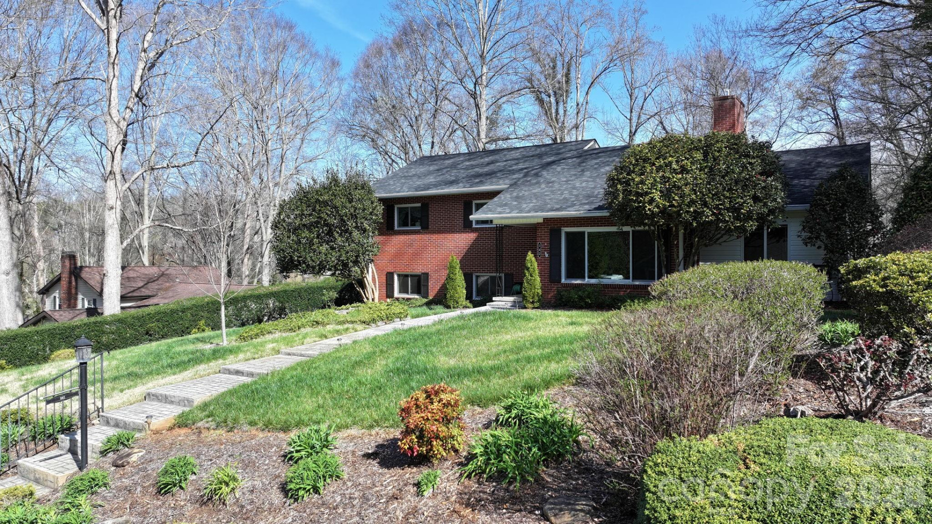 142 Pearson Drive - Photo 2