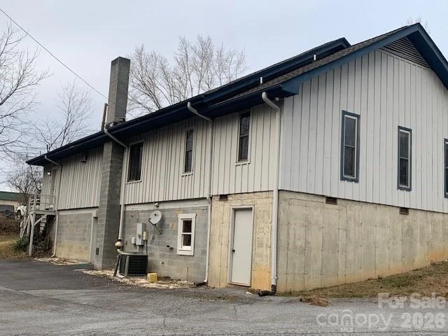 1001 GREENVILLE Highway #6 - Photo 10