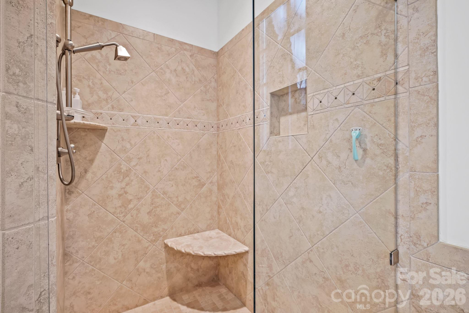 29 South Point Drive - Photo 21