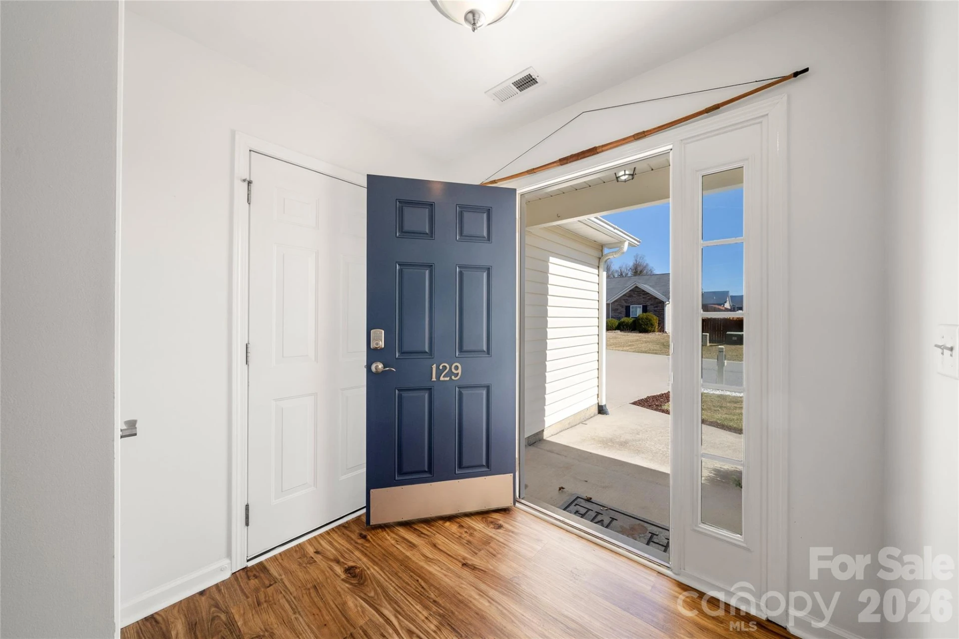 129 New River Drive - Photo 3