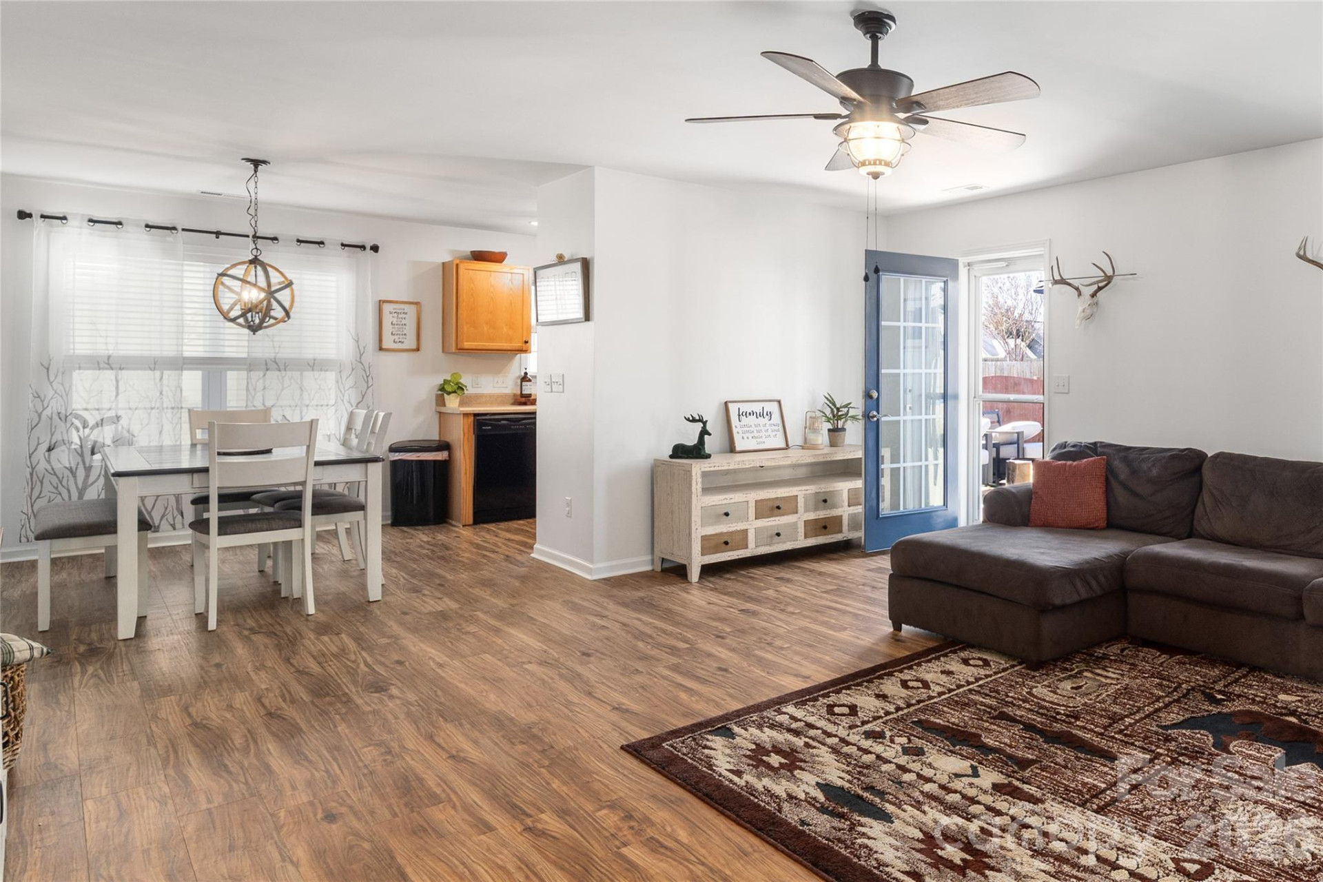 129 New River Drive - Photo 4
