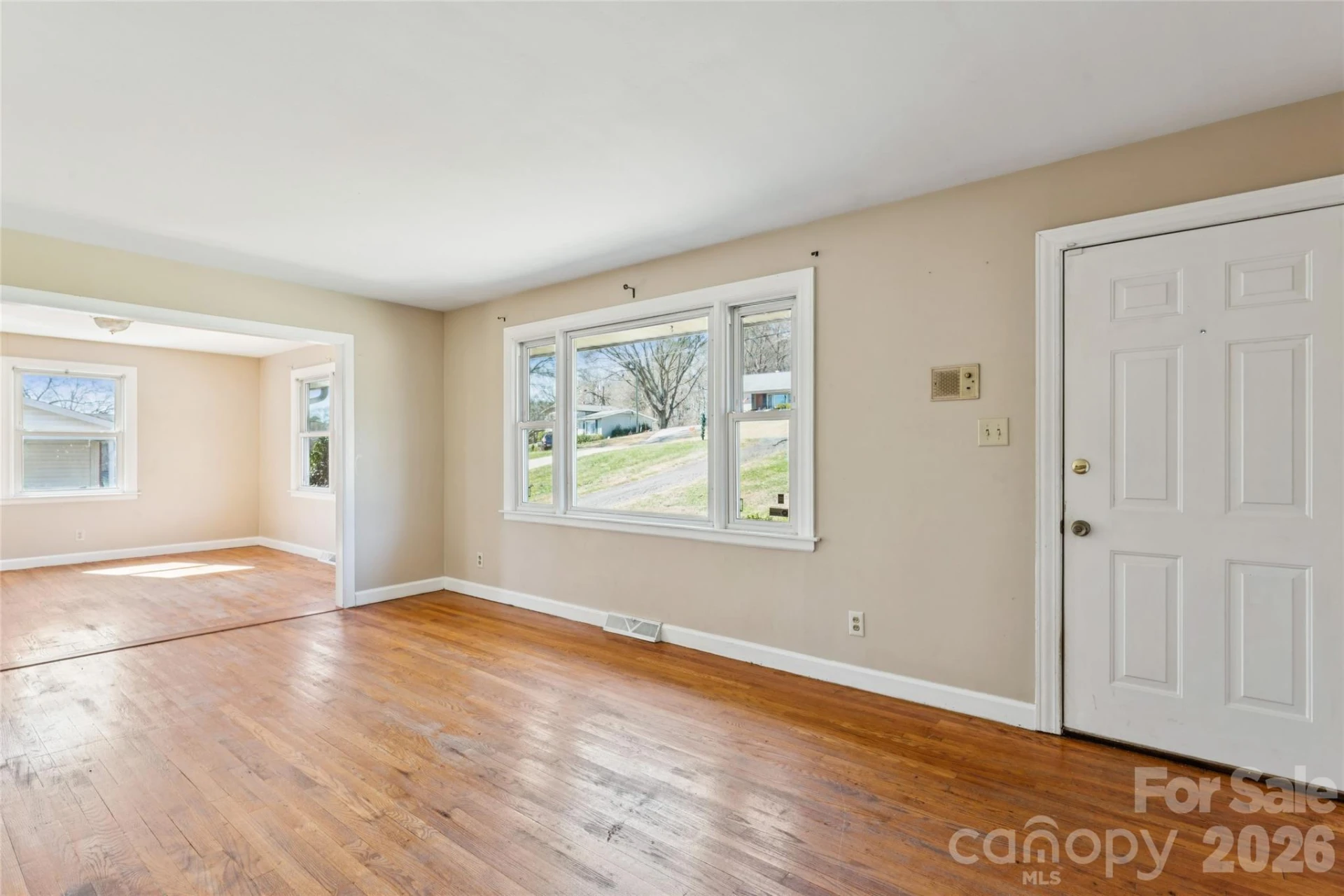 110 Hillcrest Drive - Photo 2