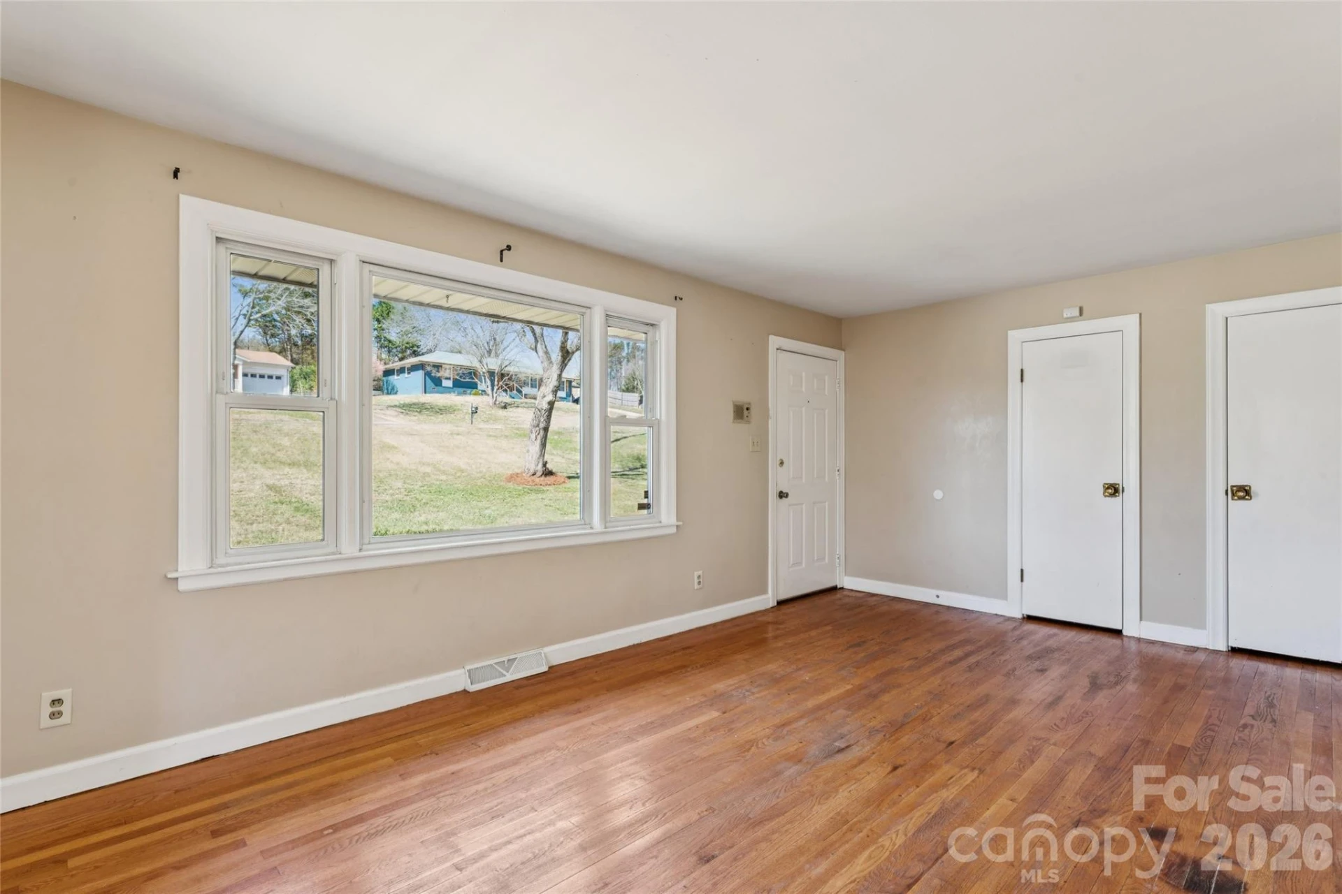 110 Hillcrest Drive - Photo 3