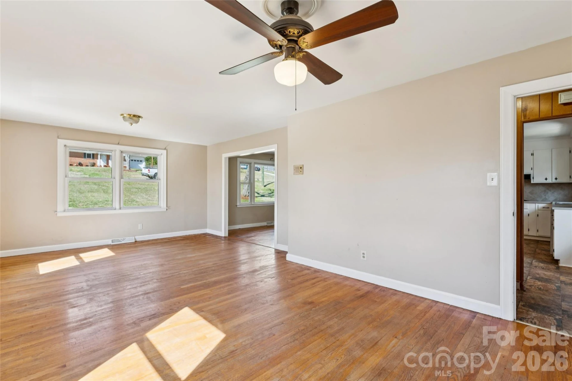 110 Hillcrest Drive - Photo 4