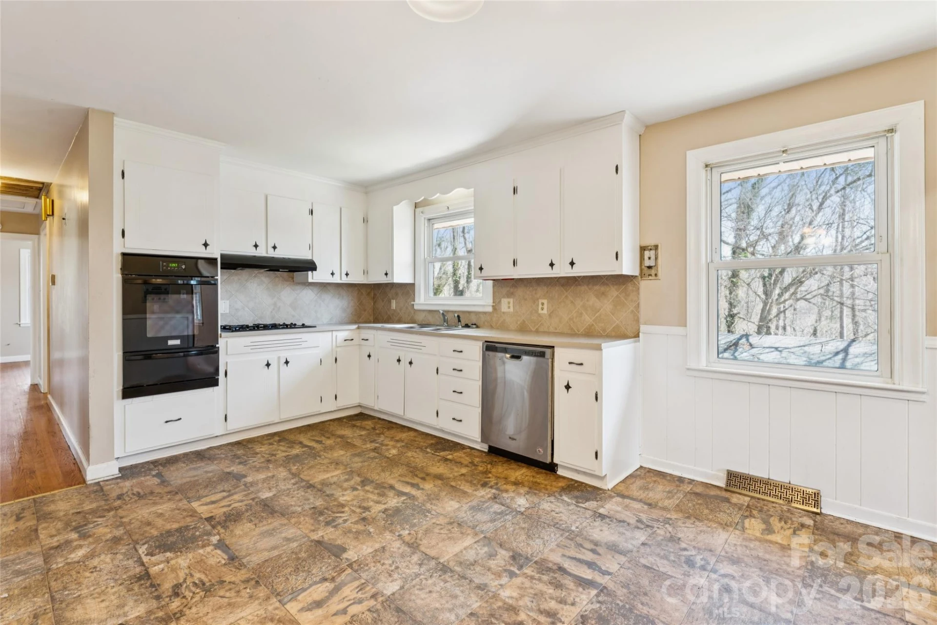 110 Hillcrest Drive - Photo 5