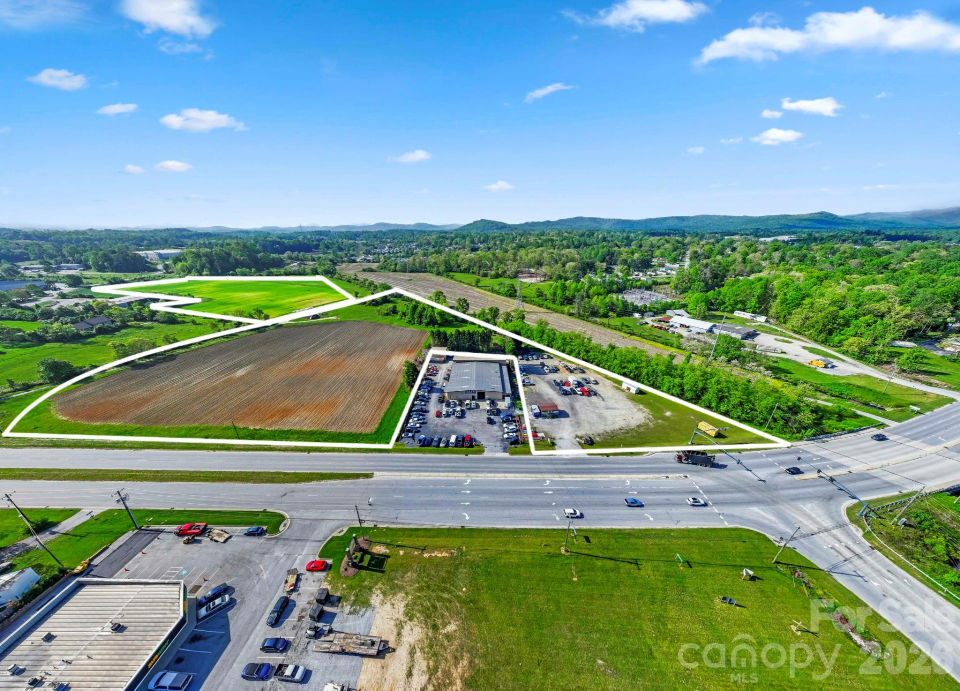 000 Upward Road - Photo 2