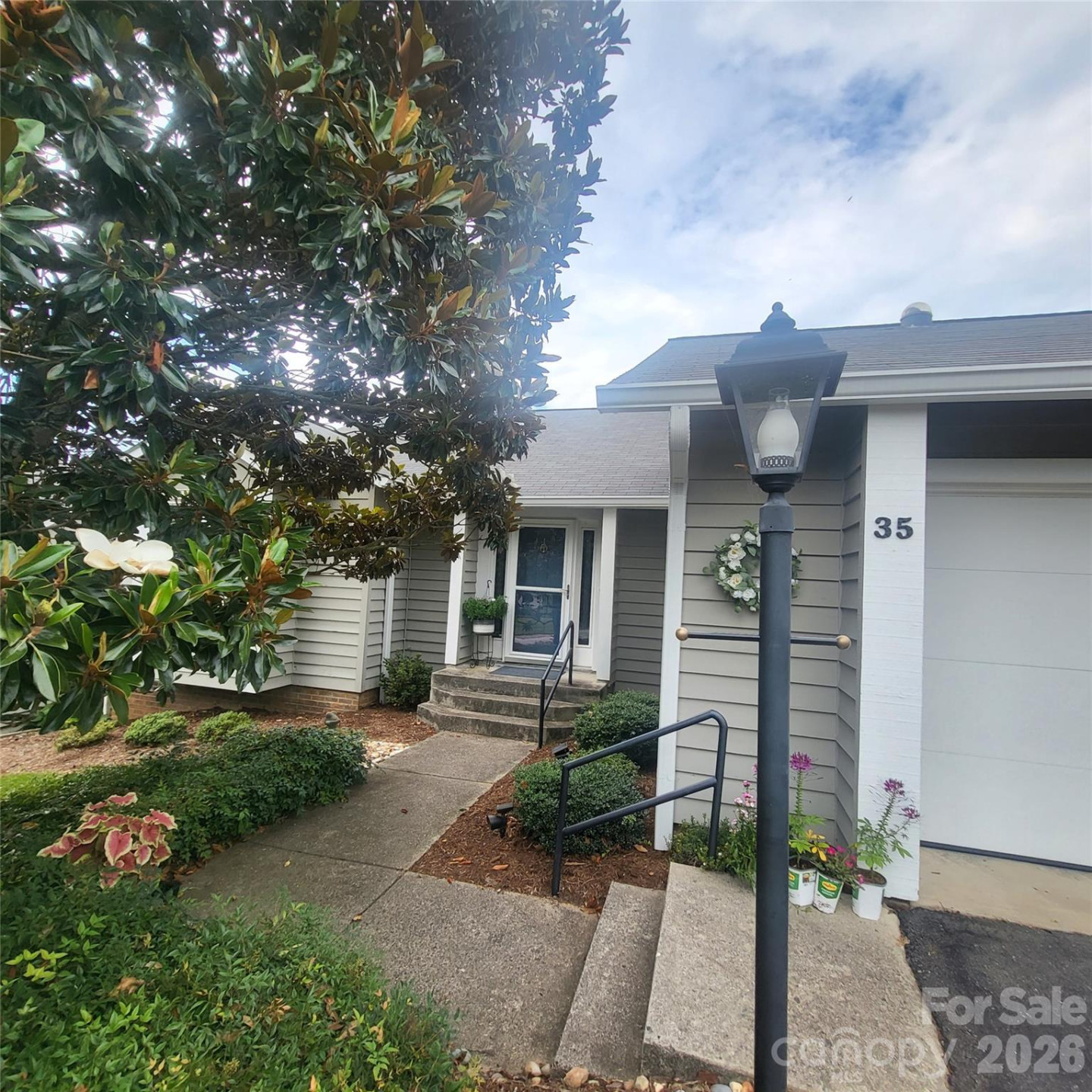 35 Cedarcliff Circle - Photo 2