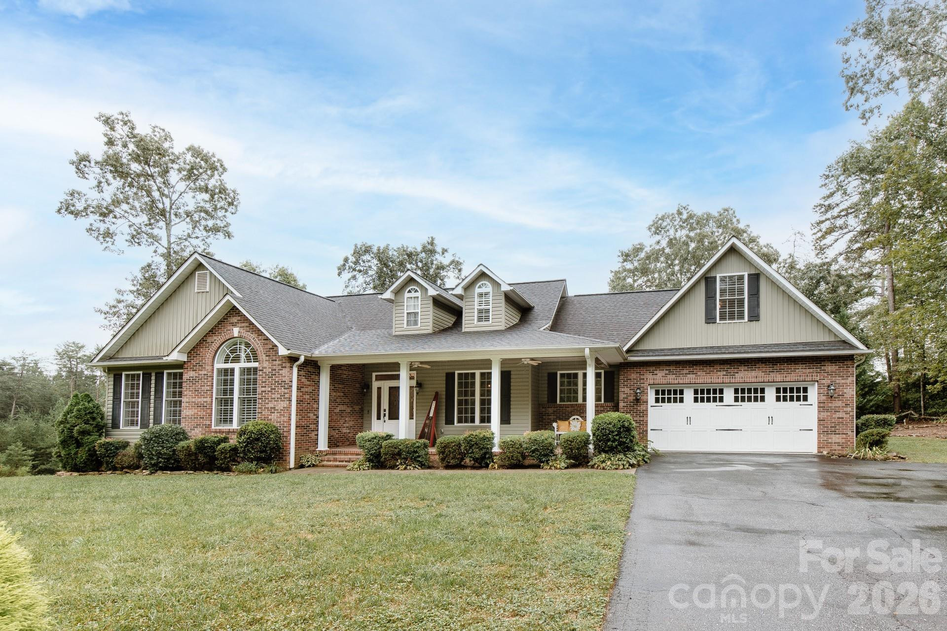 110 Mandy Lane - Photo 2